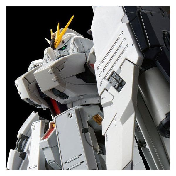 【新品】10月入荷次第発送予定　ＲＧ 1/144 νガンダムＨＷＳ　組み立て式プラモデル　ガンプラ ロボット アニメ 映画