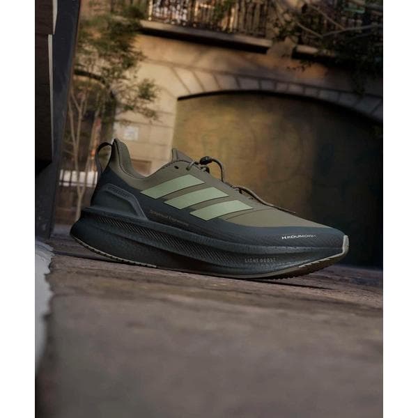 アディダス　adidas ウォーキングシューズ スニーカー ランニング ウルトラブースト 5 H.コウモリ ランニングシューズ / Ultraboost 5 H.Koumori Running …